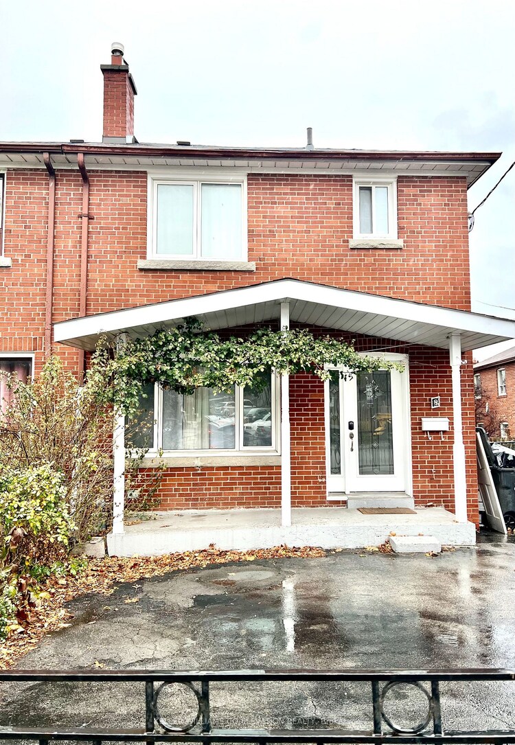 8 Porter Avenue, Toronto, ON, Rockcliffe-Smythe