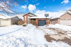 8409 Greenfield Cres, Niagara, Ontario , MLS #X11979512 , Image - 1
