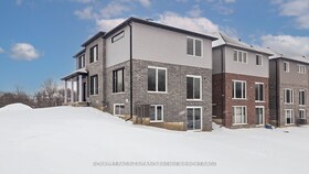 2683 BOBOLINK Lane, Middlesex, ON , MLS #X12056993 , Image - 1