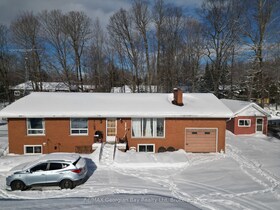 22 Oakwood Ave, Simcoe, Ontario , MLS #S11982014 , Image - 1