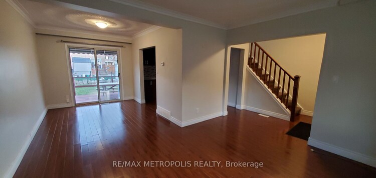 89 Bergen Rd, Toronto, Ontario, Dorset Park