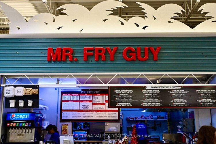 1100 Pembroke St E, Pembroke, Ontario, 530 - Pembroke