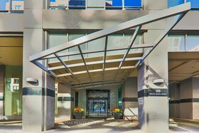 20 Blue Jays Way, Toronto, ON , MLS #C11990488 , Image - 1