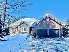 2974 Eagles Cliff Lane, Peterborough, ON