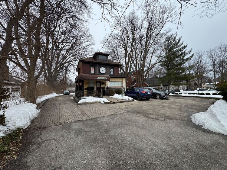 1553 Hurontario Street, Mississauga, ON, Mineola