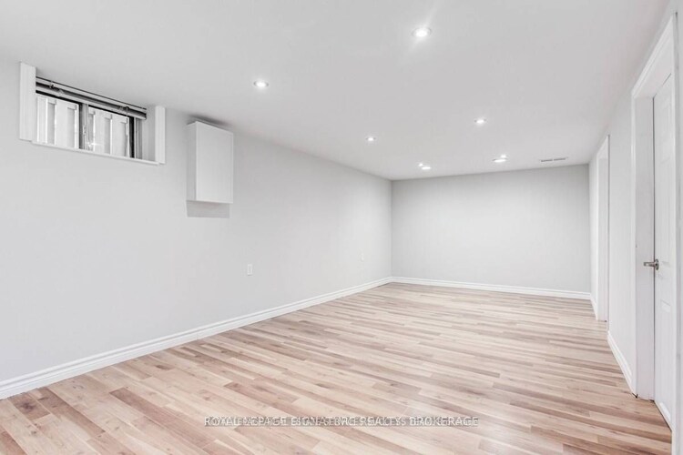 260 Demaine (Bsmt) Crescent, Richmond Hill, ON, Crosby