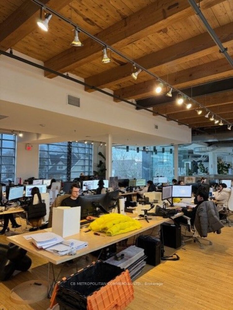 950 Dupont St, Toronto, Ontario, Dovercourt-Wallace Emerson-Junction