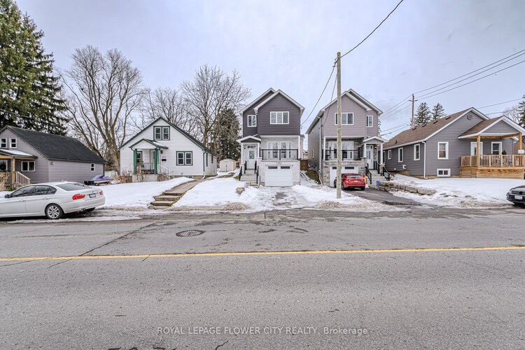 210 Queen St E, Norfolk, Ontario, Simcoe