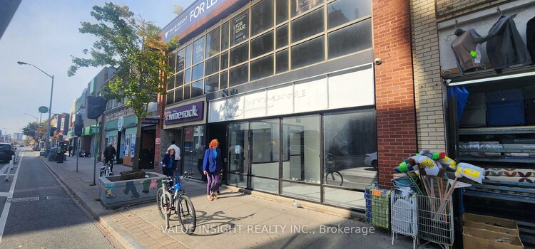 570 Bloor St W, Toronto, Ontario, Annex