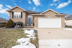 638 Bentinck Drive, Lambton, ON , MLS #X11999211 , Image - 1