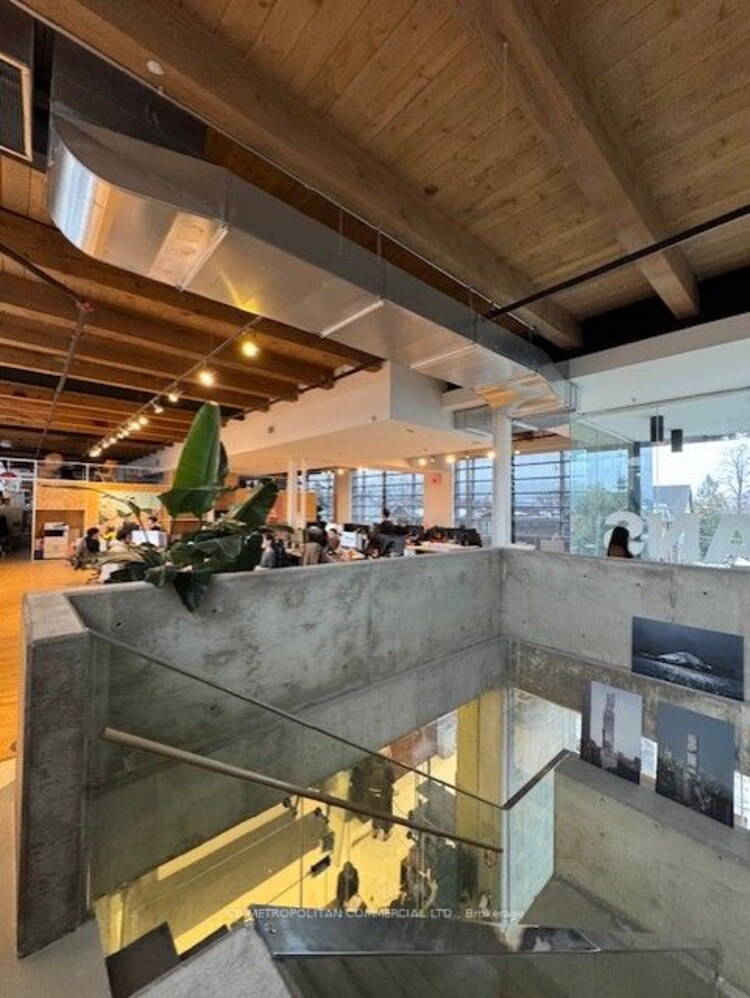 950 Dupont St, Toronto, Ontario, Dovercourt-Wallace Emerson-Junction