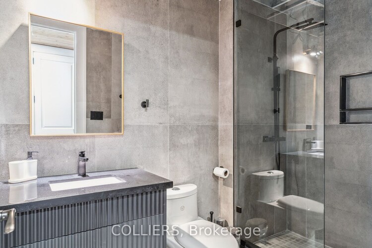 1320 Queen St W, Toronto, Ontario, Roncesvalles