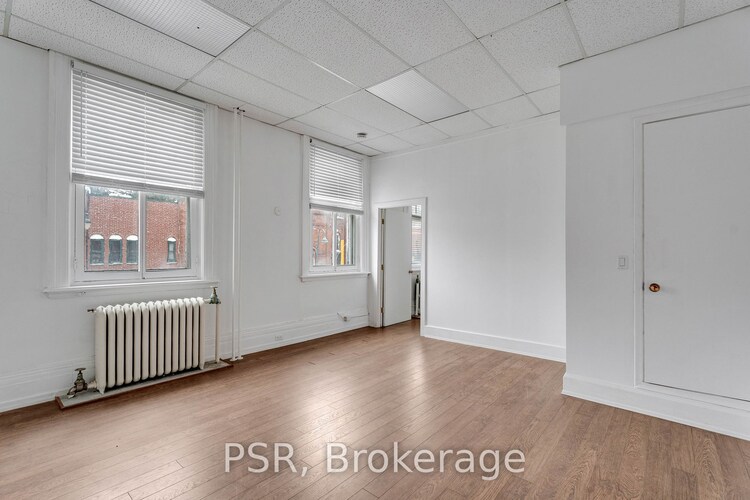 49 MANITOBA St, Bracebridge, Ontario, Macaulay