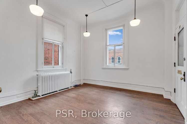 49 MANITOBA St, Bracebridge, Ontario, Macaulay