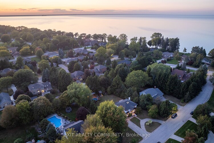 1961 HURON Avenue, Sarnia, ON, Sarnia