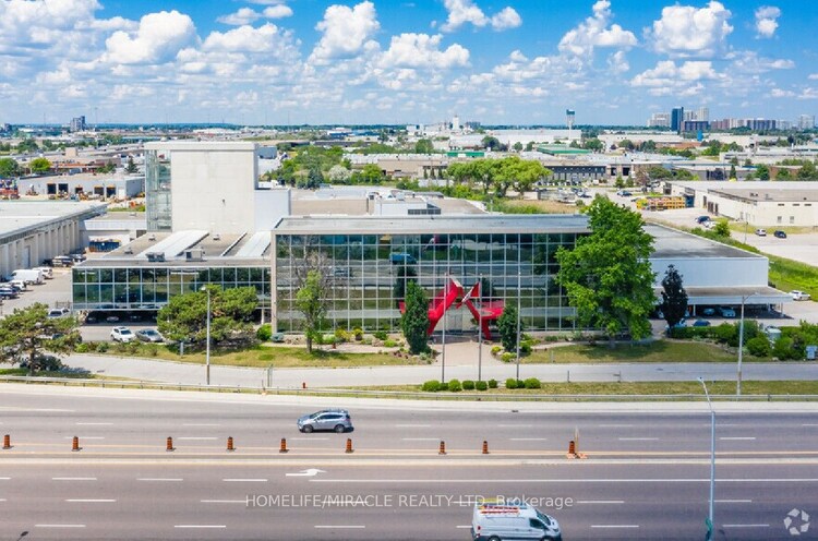 1000 Steeles Ave E, Brampton, Ontario, Bramalea West Industrial