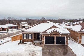 36 Hunter Avenue, Simcoe, ON , MLS #S12006722 , Image - 1