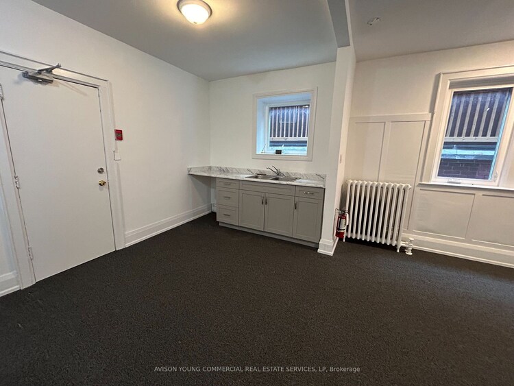 596 St. Clair Avenue W, Toronto, ON, Humewood-Cedarvale