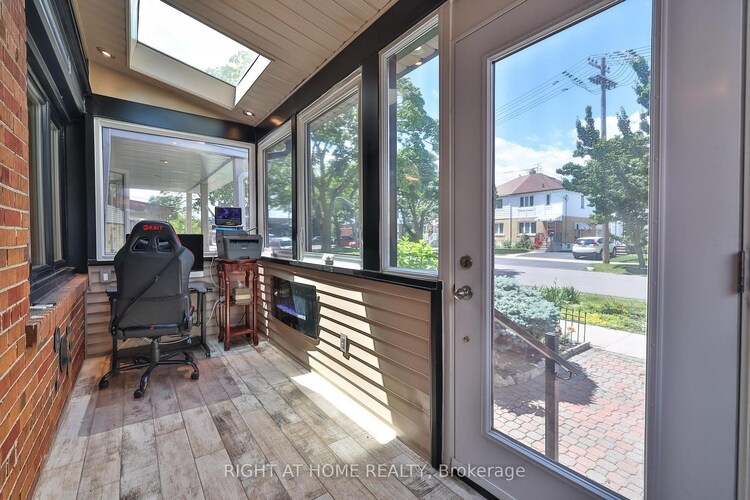 35 Dayton Avenue, Toronto, ON, Stonegate-Queensway