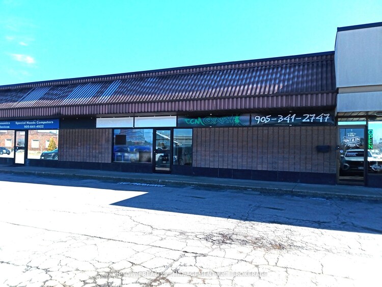 300 Welland Ave, St. Catharines, Ontario, 450 - E. Chester