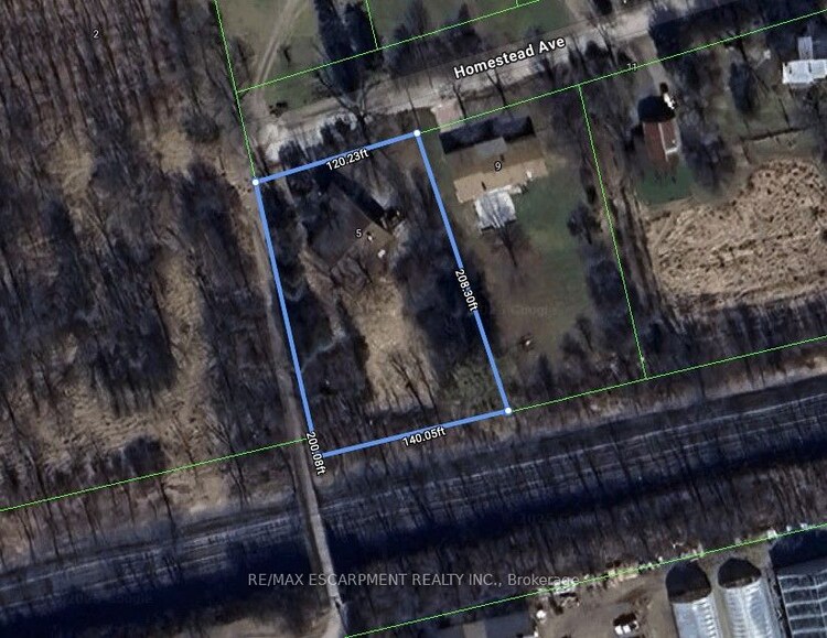 5 Homestead Avenue S, Hamilton, ON, Dundas