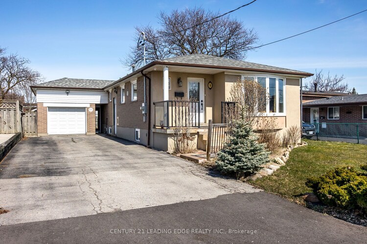 38 Wheatsheaf Crescent, Toronto, ON, Black Creek