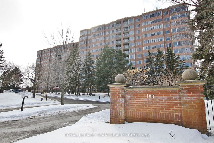 100 Grant Carman Drive, Cityview - Parkwoods Hills - Rideau Shore, ON, 7202 - Borden Farm/Stewart Farm/Carleton Heights/Parkwood Hills