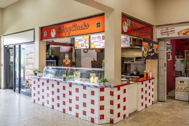 45 Four Winds Dr, Toronto, Ontario, York University Heights