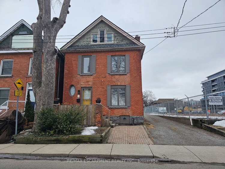 63 New Street, Hamilton, ON, Strathcona