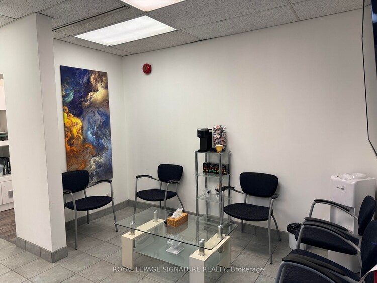 71 King Street W, Mississauga, ON, Cooksville