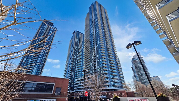 2220 Lake Shore Boulevard W, Toronto, ON, Mimico
