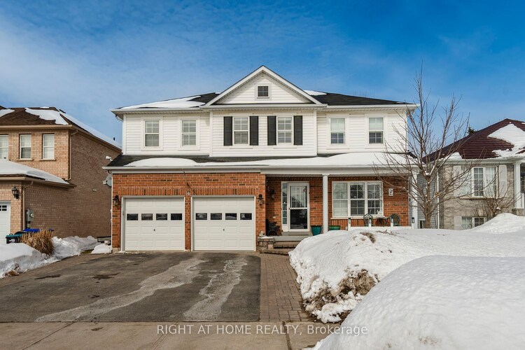 14 Gold Park Gate, Essa, ON, Angus