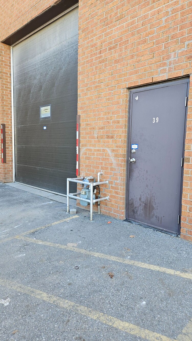 600 Bowes Rd, Vaughan, Ontario, Concord