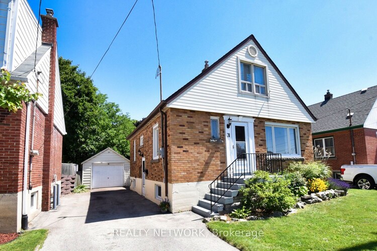 31 Russell Street, Hamilton, ON, Centremount