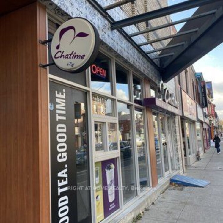 677 Bloor St W, Toronto, Ontario, Palmerston-Little Italy