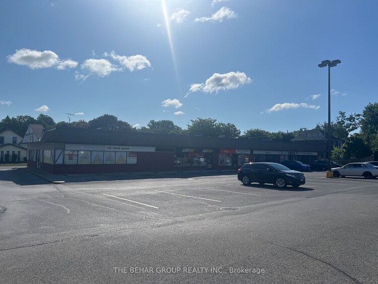 8 Queensway  E, Norfolk, Ontario, Simcoe