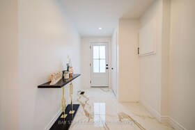 391 Lake Drive S, York, ON , MLS #N12020915 , Image - 1