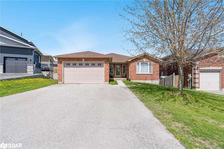 4 Marjoy Avenue, Barrie, ON, Little Lake