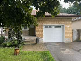 135 Elmwood Avenue, Waterloo, ON