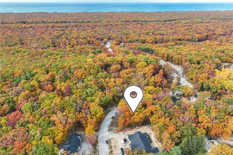 10099 Pinery Bluffs Road, Lambton Shores, ON, 