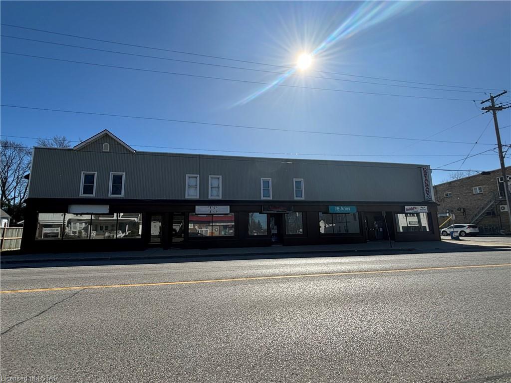 641-647 Broadway St Street, Lambton, ON