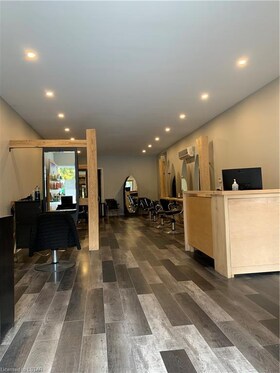 430 Richmond Street, Middlesex, ON , MLS #40552734 , Image - 1