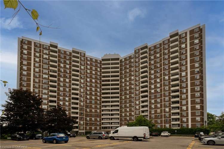 20 Edgecliff Golfway, C11, ON, Flemingdon Park