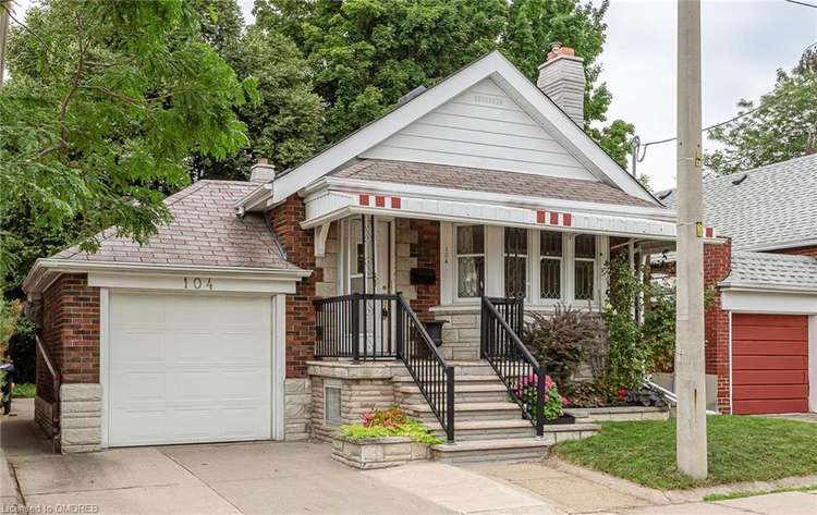 104 Roosevelt Road, E03, ON, Danforth Village-East York