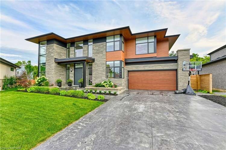 11 Woodbourne Court, Niagara-On-The-Lake, ON, 