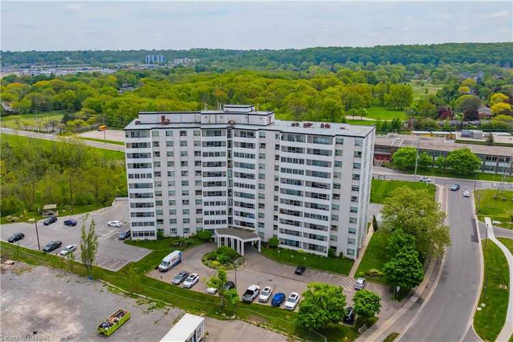 35 Towering Heights Boulevard, St. Catharines, ON, 