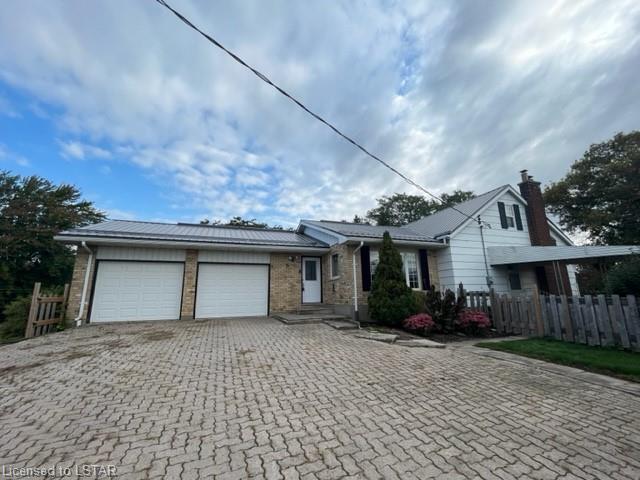 2106 Elliot Street, North Middlesex, ON, 