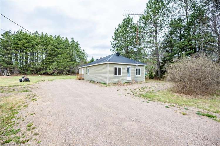 74 Dawson Road, South Algonquin, ON, 