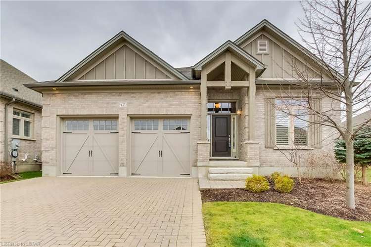 725 Eagletrace Drive, London, ON, 