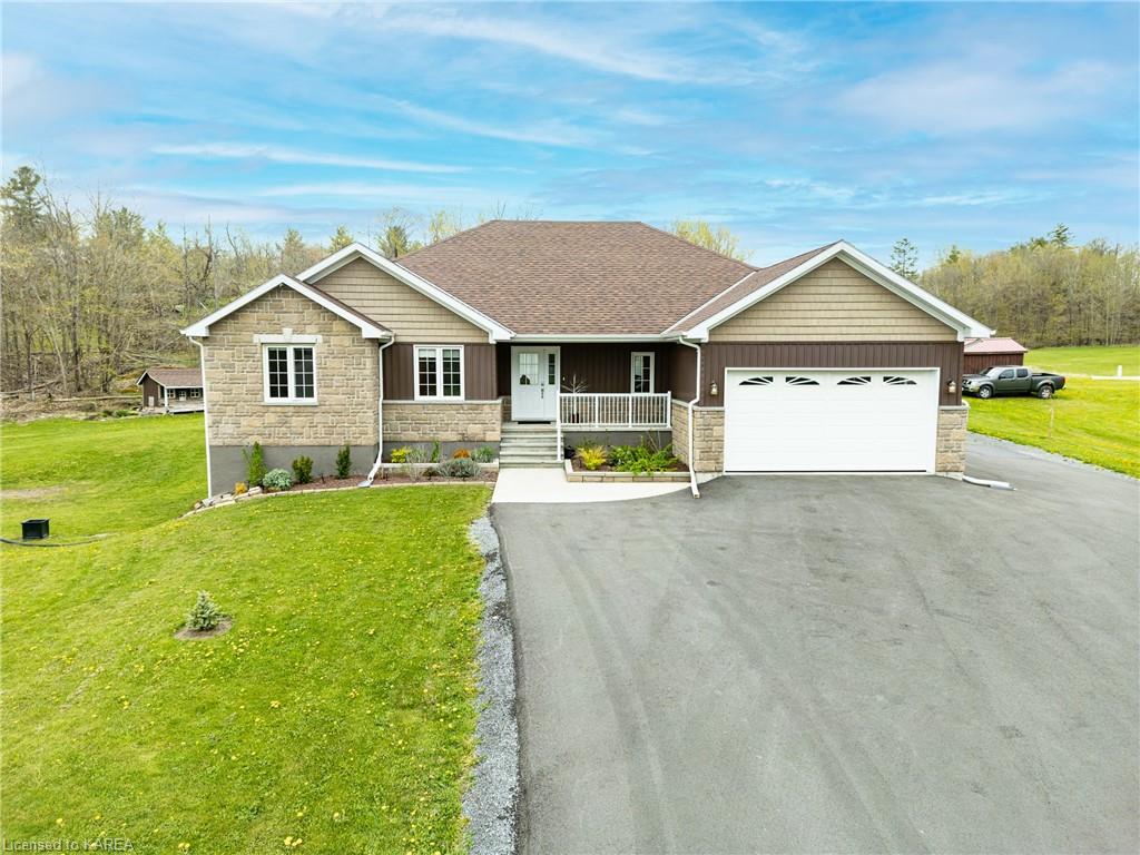 2082 Burnt Hills Road, South Frontenac, ON, 